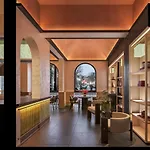 Happy Dragon Courtyard- Newly Renovated With French Windows, Near Tian\'Anmen Forbidden City,Lama Temple And Heaven Temple, 3Minutes Walk From Subway,Fluent English Speaking With Tourist Sights Tickets Service ,Free Coffee &Laundry Service