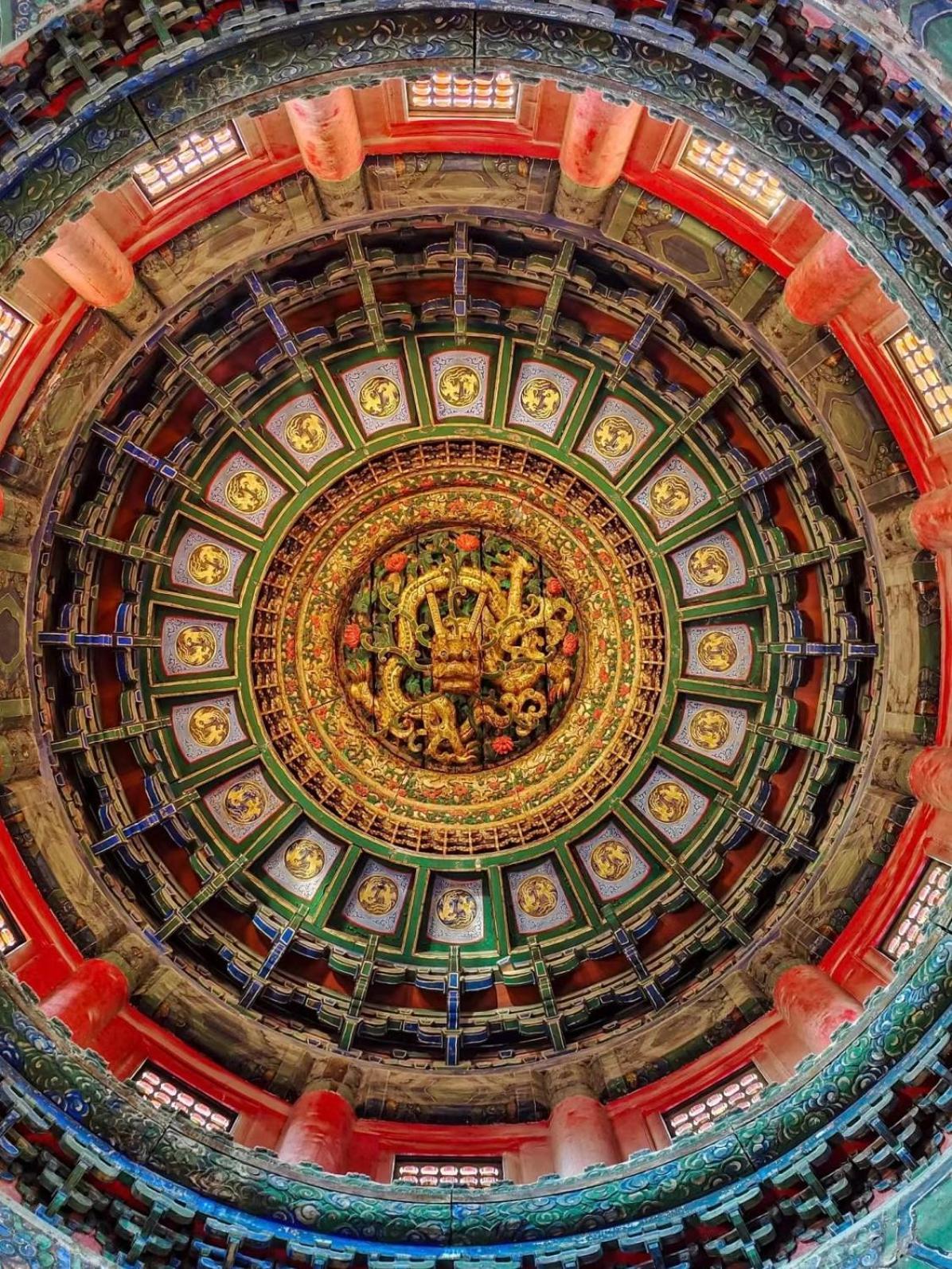 Happy Dragon Courtyard- Newly Renovated With French Windows, Near Tian'anmen Forbidden City,lama Temple And Heaven Temple, 3minutes Walk From Subway,fluent Speaking With Tourist Sights Tickets Service ,free Coffee &laundry Service Hotel Beijing