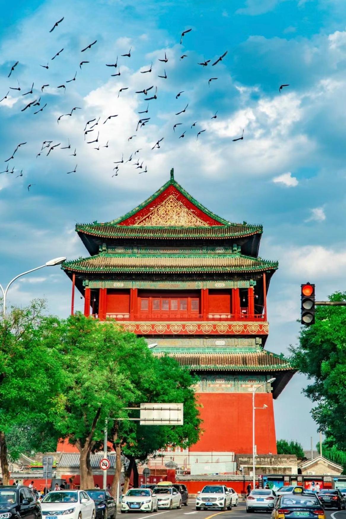 Hotel Happy Dragon Courtyard- Newly Renovated With French Windows, Near Tian'anmen Forbidden City,lama Temple And Heaven Temple, 3minutes Walk From Subway,fluent Speaking With Tourist Sights Tickets Service ,free Coffee &laundry Service 5*